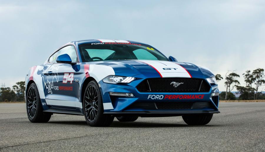 Ford Mustang GT Fastback 2018 года  (AU) (фото 1 из 40)